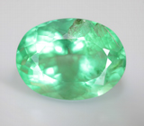 Крупный неоново-зеленый флюорит 29,31 карата