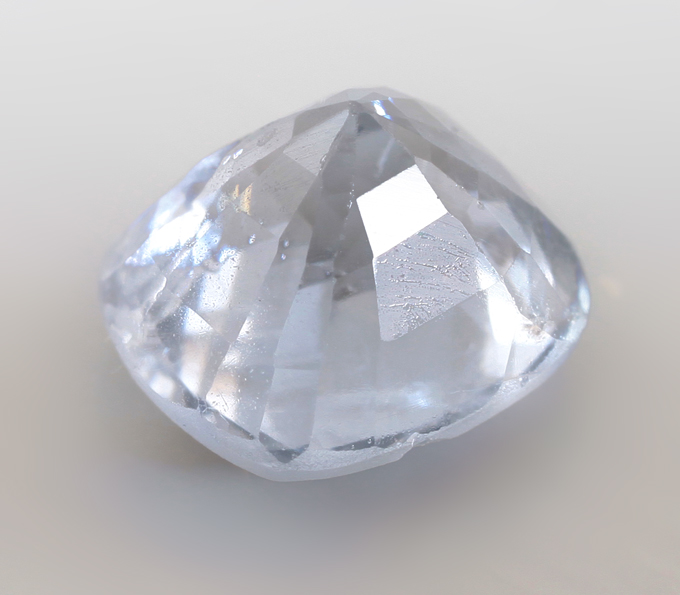 Редкая синяя шпинель 1,22 карата