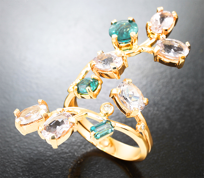 Золото Кольцо с грандидьеритами 1,1 карата, морганитами и бриллиантами