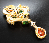 Брошь с зеленым апатитом авторской огранки 4,39 карата, спессартинами гранатами 5,47 карата, цаворитами гранатами 3,79 карата, разноцветными и бесцветными сапфирам Серебро 925