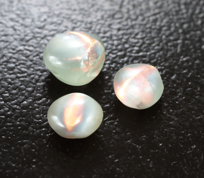 Набор из 3 хризобериллов с эффектом кошачьего глаза 2,09 карата