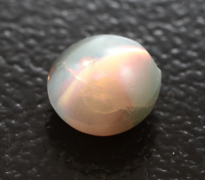 Хризоберилл с эффектом кошачьего глаза 0,85 карата