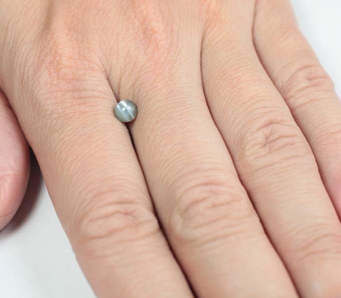 Хризоберилл с эффектом кошачьего глаза 0,85 карата