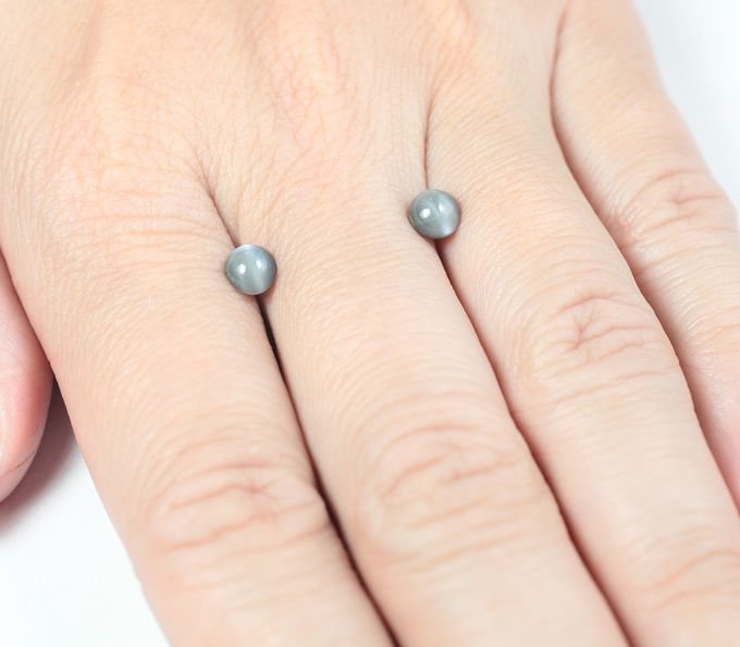 Пара хризобериллов с эффектом кошачьего глаза 1,52 карата