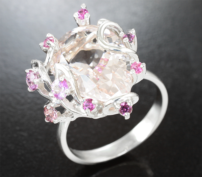 Серебро 925 Кольцо с морганитом 8,23 карата и розовыми сапфирами