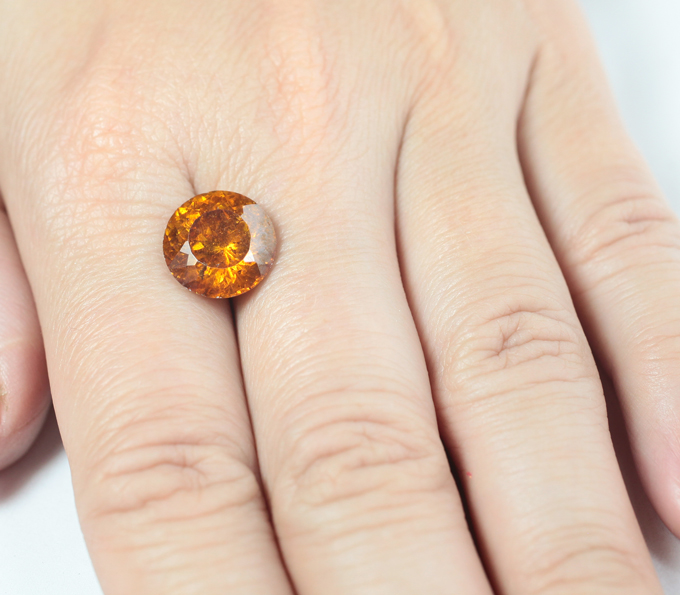 Крупный сфалерит 7,99 карата