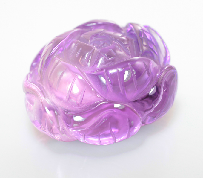 Крупный резной аметист 27,84 карата