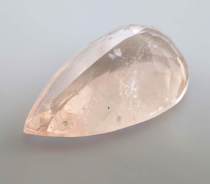 Крупный морганит 8,53 карата