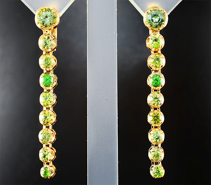 Золото Серьги с уральскими демантоидами 3,75 карата