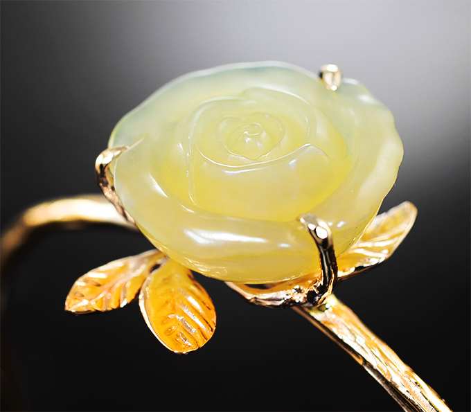 Золото Браслет с резным огненным опалом 14,84 карата