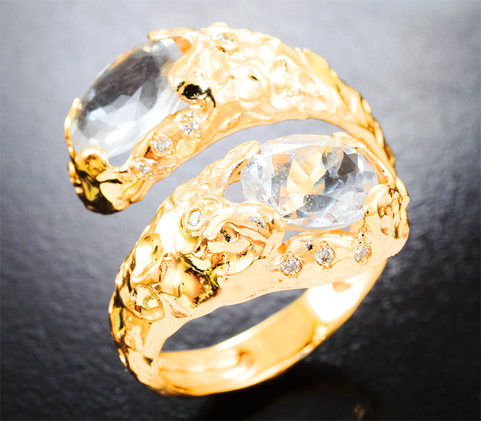 Золото Кольцо со скаполитами 2,85 карата