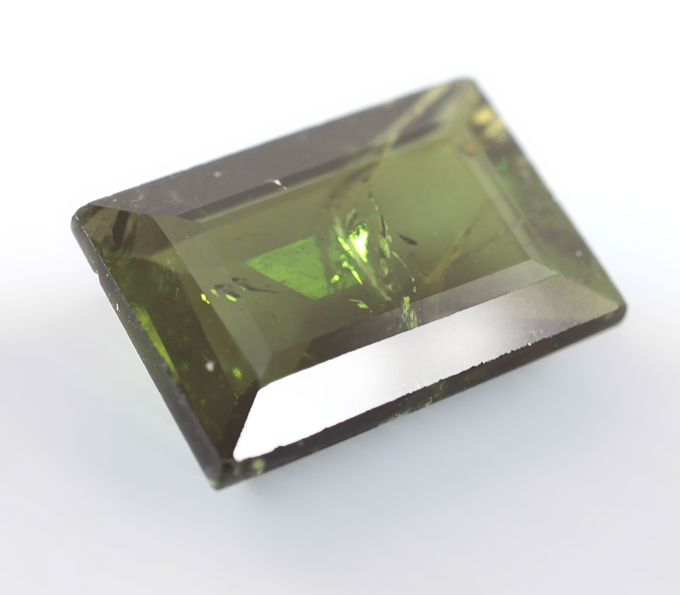 Зеленый турмалин 2,84 карата