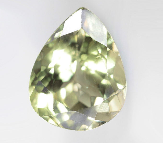 Зеленый турмалин 3,44 карата