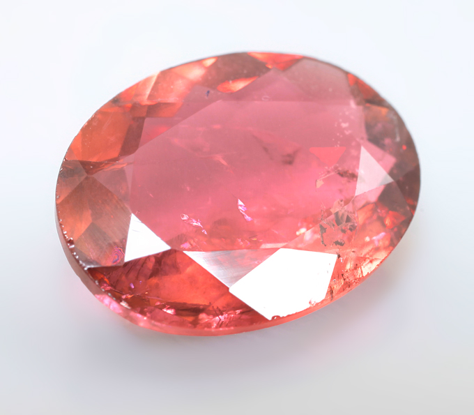 Полихромный турмалин 4,21 карата