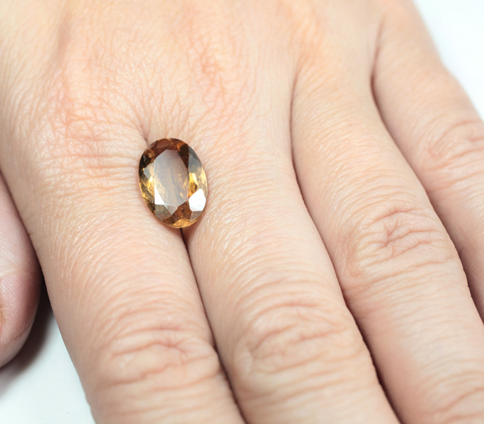 Редкий желтый турмалин 4,57 карата