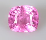 "Неоновая" пурпурно-розовая шпинель 0,3 карата