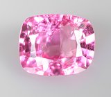 Пурпурно-розовая "неоновая" шпинель 0,3 карата