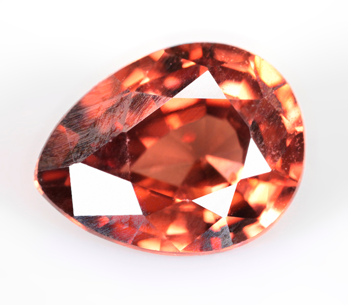 Кольцо с оранжевым цирконом 2,29 карата