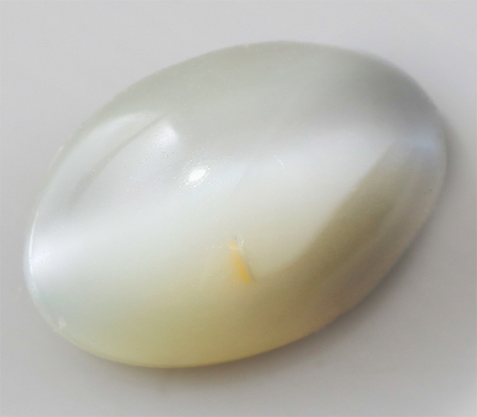 Хризоберилл с эффектом кошачьего глаза 1,14 карата