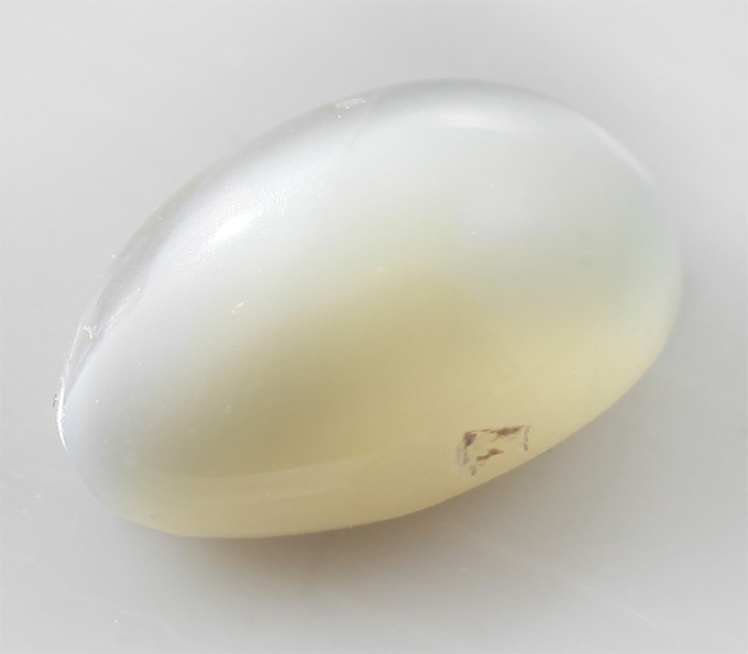 Хризоберилл с эффектом кошачьего глаза 1,14 карата