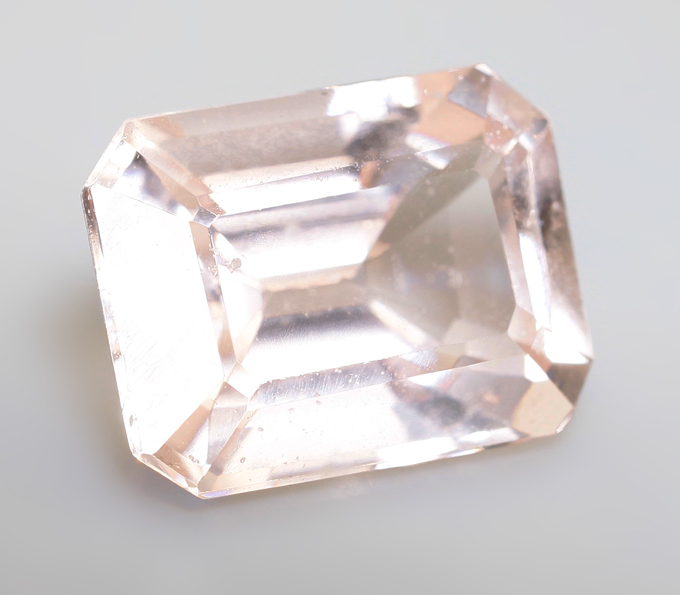 Морганит 2,67 карата