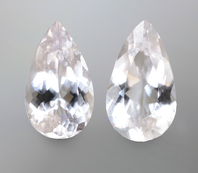 Пара редких данбуритов 4,54 карата