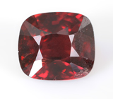 Красная шпинель 1,37 карата