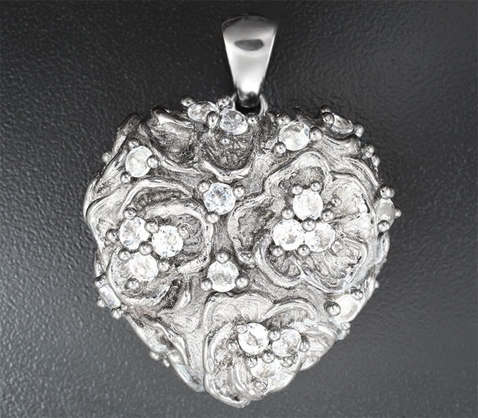 Серебро 925 Кулон с бесцветными топазами