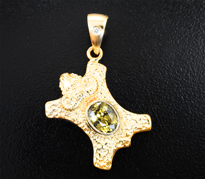 Золото Кулон с насыщенным синхалитом высокой чистоты 1,03 карата и бриллиантом