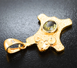 Кулон с насыщенным синхалитом высокой чистоты 1,03 карата и бриллиантом