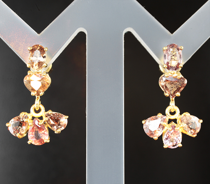 Серьги с гранатами со сменой цвета 4,9 карата