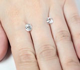 Пара чистейших бесцветных цирконов 2,69 карата