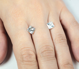 Пара чистейших бесцветных цирконов 3,95 карата