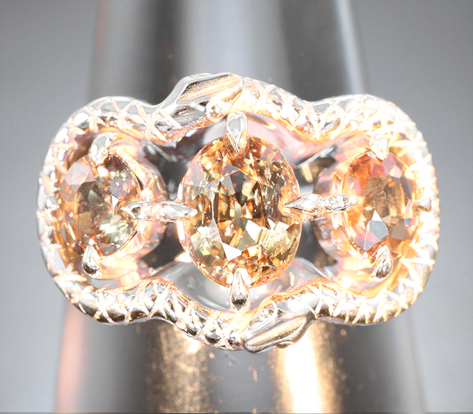 Кольцо с гранатами со сменой цвета 2,05 карата