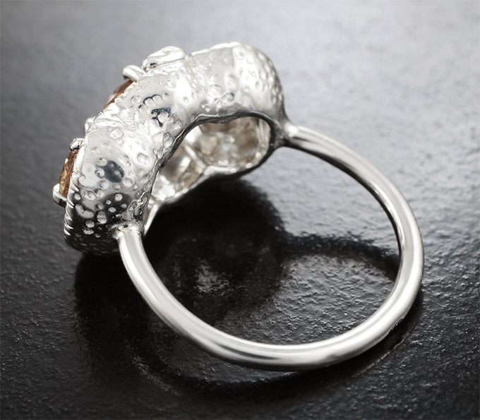 Кольцо с гранатами со сменой цвета 2,05 карата