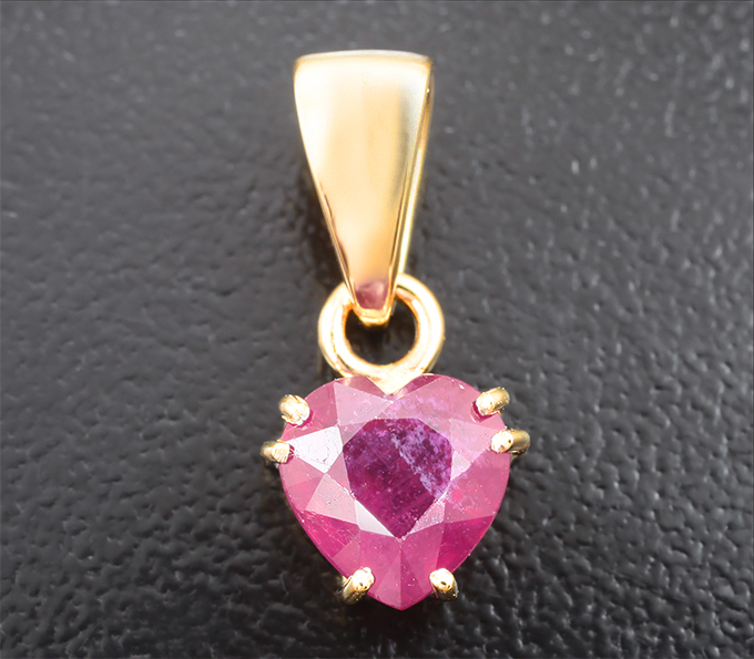 Золото Кулон с рубином 1,64 карата