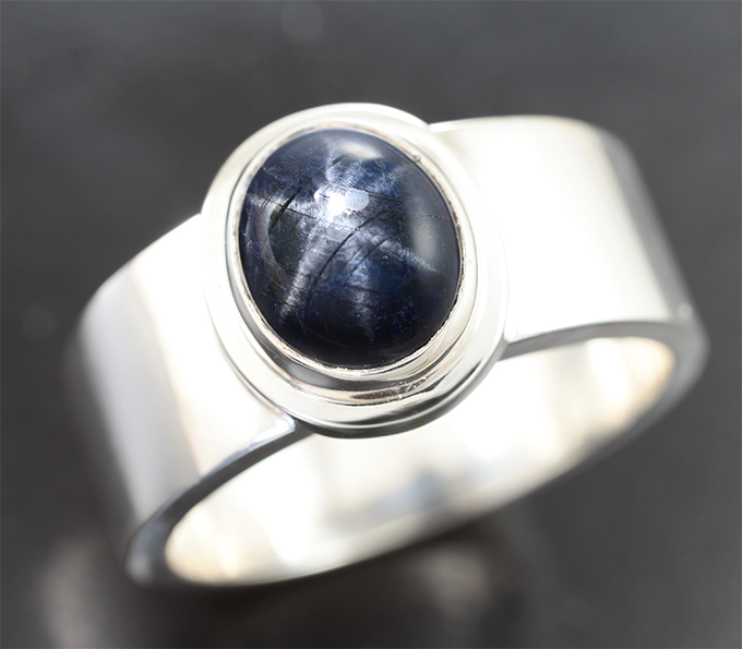 Кольцо cо звездчатым сапфиром 5,64 карата