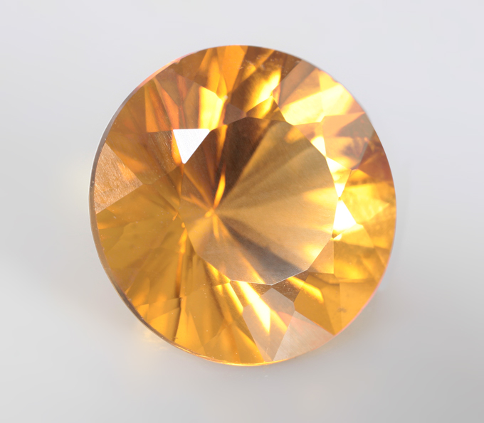 Цитрин авторской огранки 3,41 карата