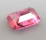 "Неоновая" розовая шпинель 0,52 карата