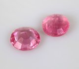 Пара "неоновых" розовых шпинелей 0,28 карата