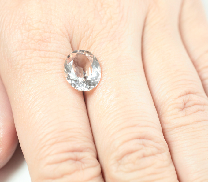 Морганит высокой чистоты 4,02 карата