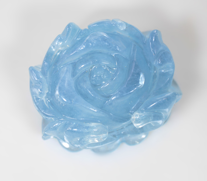 Крупный! Резной аквамарин 36,53 карата