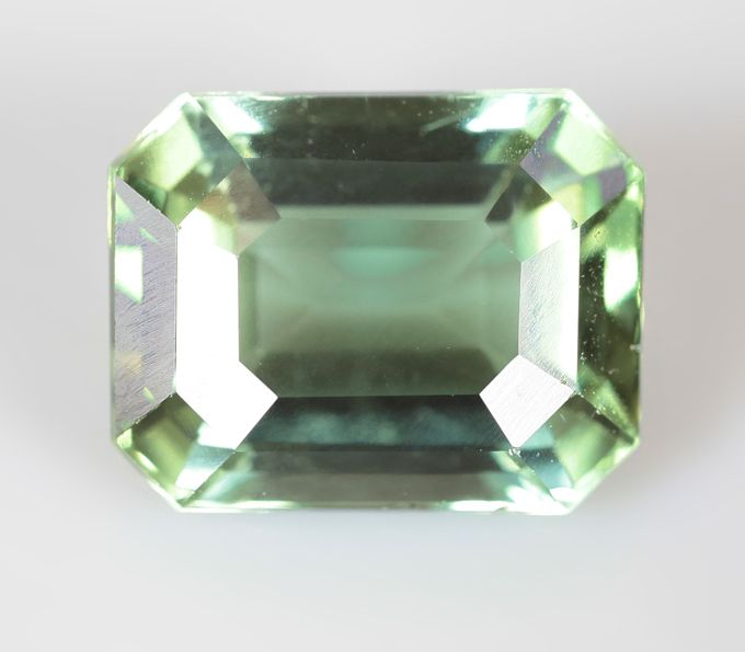 Open color grade! Голубовато-зеленый турмалин высокой чистоты 3,66 карата