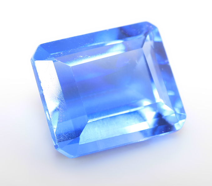 Чистейший флюорит со сменой цвета 6,22 карата