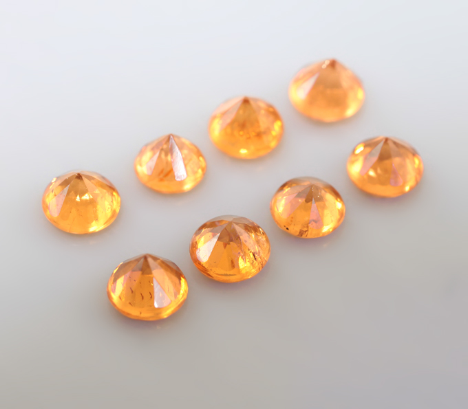 Набор из 8 спессартинов гранатов 1,42 карата