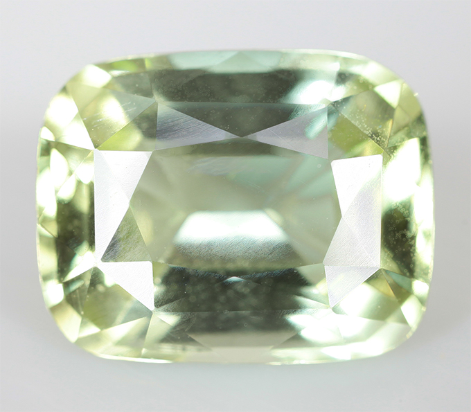 Open color grade! Желтовато-зеленый турмалин 3,92 карата