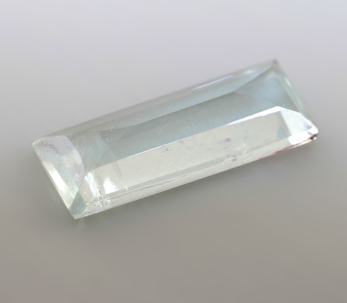 Аквамарин редкой огранки 0,88 карата