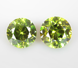 Подвесы для серег с ограненными эфиопскими опалами 2,06 карата и уральскими демантоидами 0,79 карата Золото