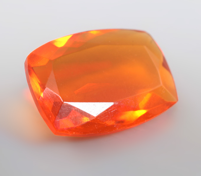 Мексиканский ограненный "огненный" опал 1,18 карата
