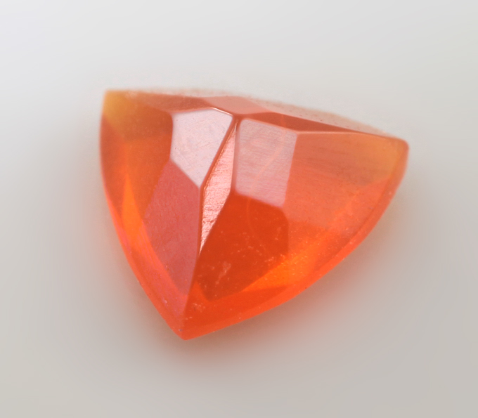 Мексиканский ограненный "огненный" опал 0,25 карата